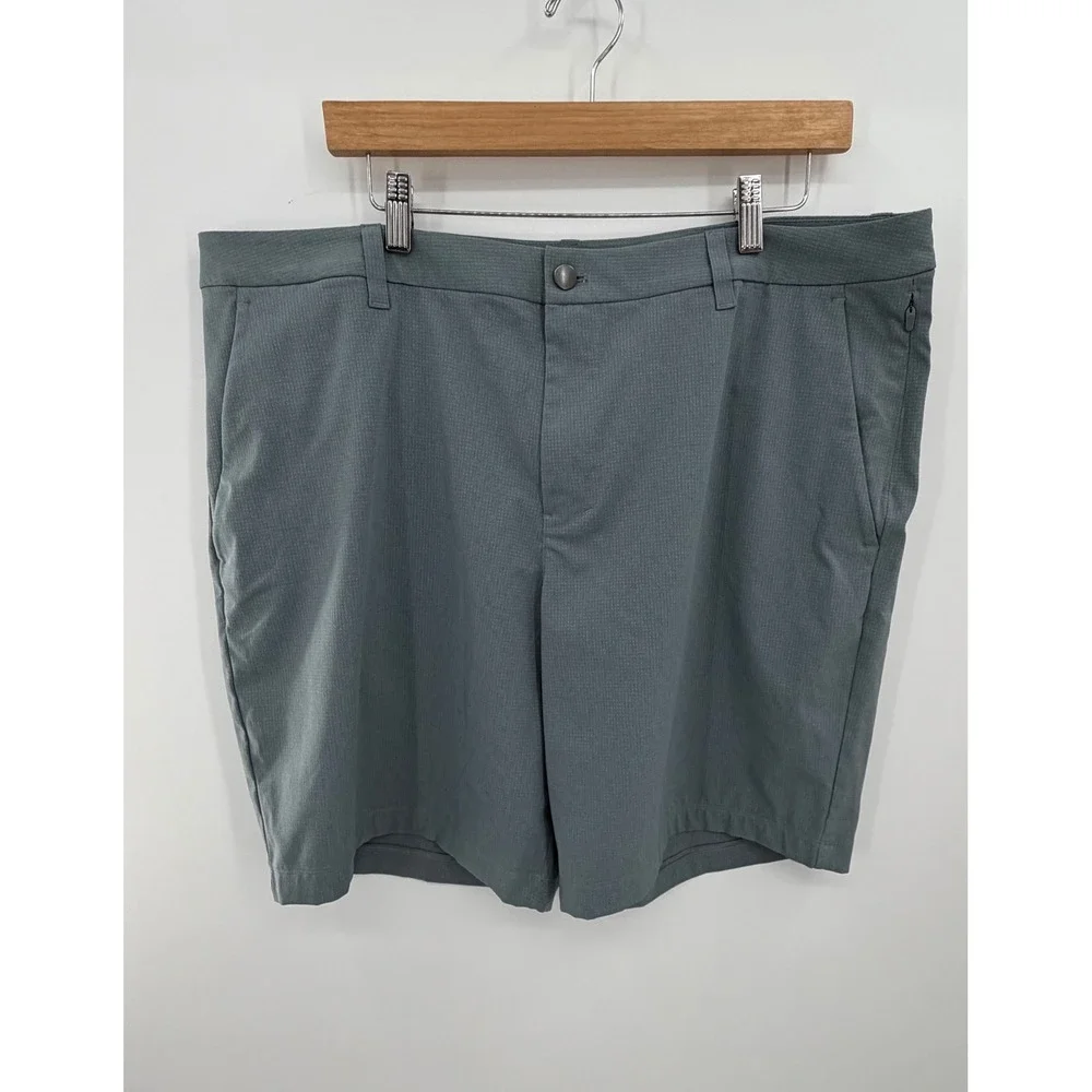 Lululemon Commission Short Men 40 Iron Blue Textured Grid Performance Golf